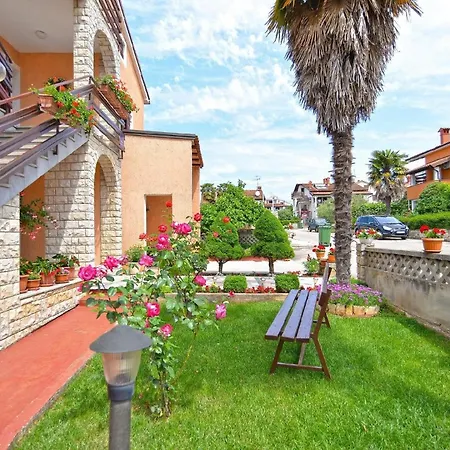 Apartment Fuer 5 Personen Ca 55 Qm In Novigrad, Istrien Istrische Riviera *